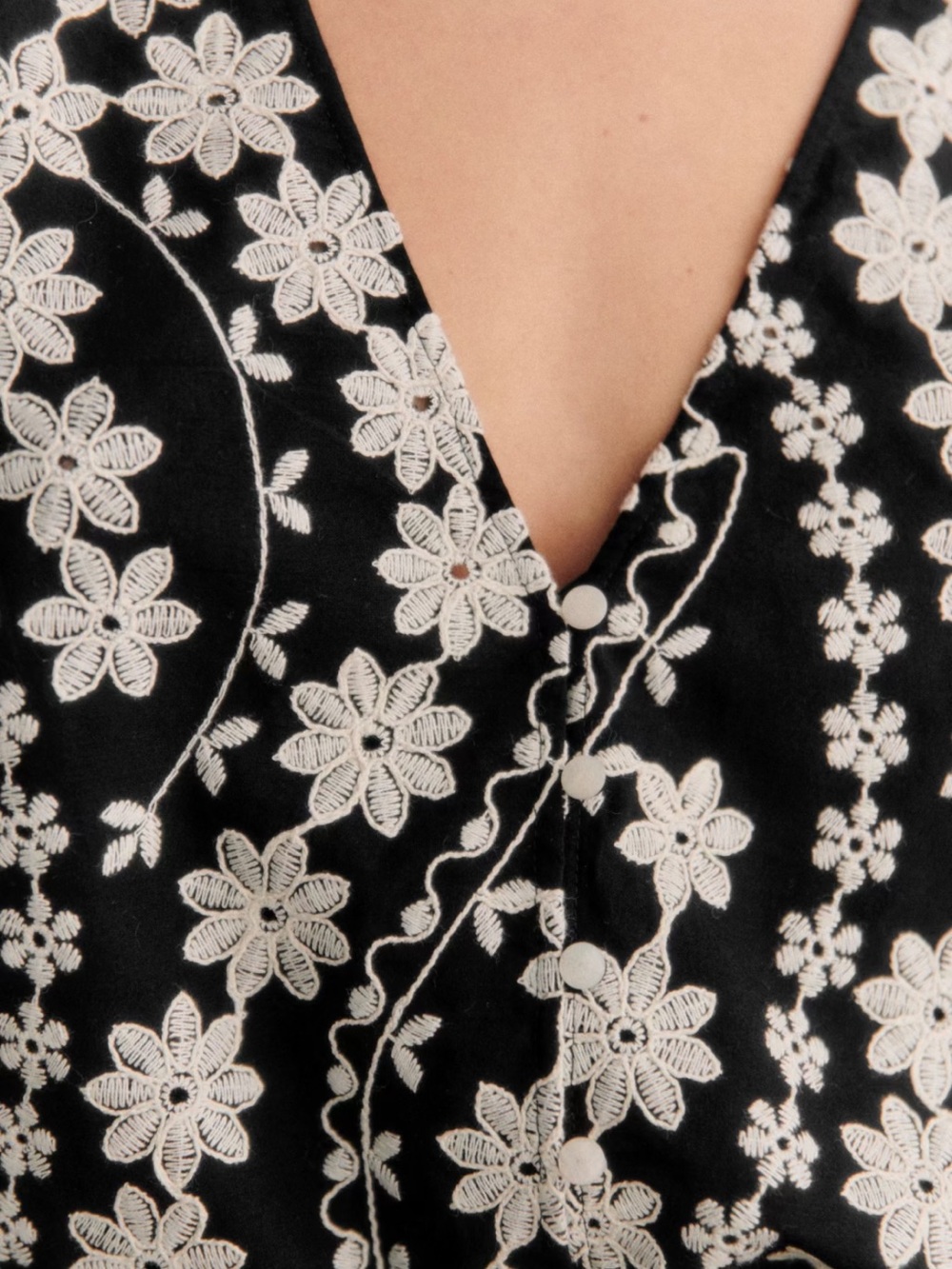 Sezane Black Blouse with White Floral Embroidery - Picture 4 of 9